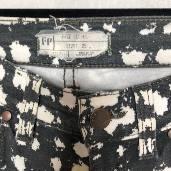 Free People gray/cream print brushed denim jeans - Picture 4 of 6